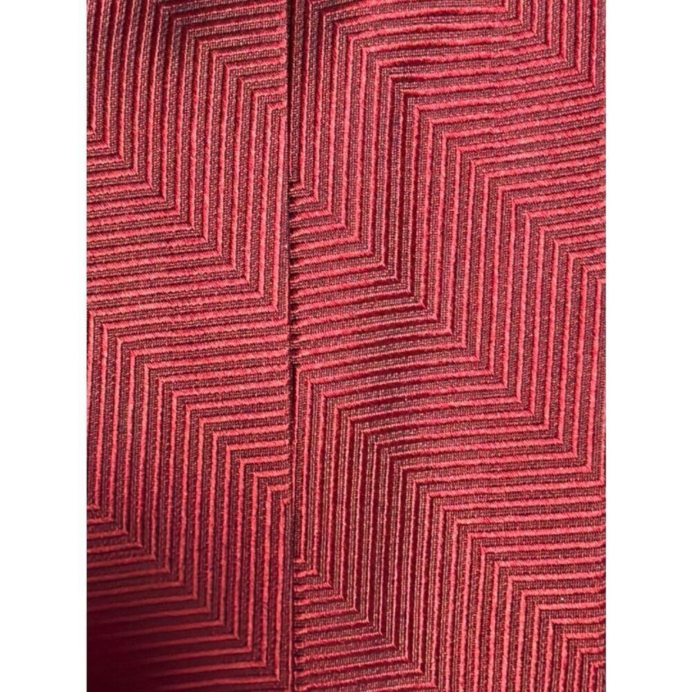 Bill Blass Burgundy Silk Per-Tied Bow Tie & Cummerbund Set - Picture 6 of 7